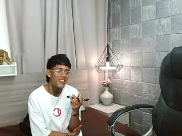 Stripchat Private Sex Chat of Alan_Cute18