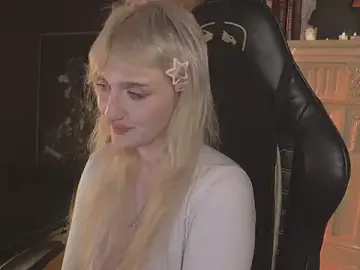 Stripchat Free Porn Cam of ELLIEJAY