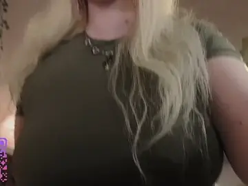 Stripchat Free Porn Cam of ELLIEJAY