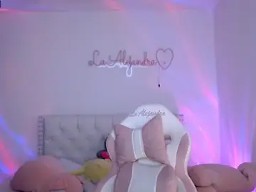 Stripchat Sex Chat of alee_lenoxx