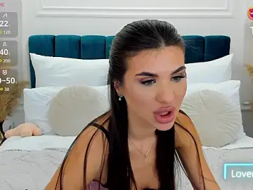 Stripchat Nude Webcam of JasmiLyn