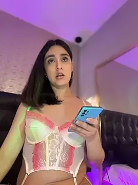 Stripchat Adult Webcam of MiahWindsor