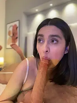 Stripchat Live Sex Cam of MiahWindsor
