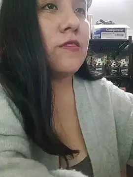 Stripchat Live Sex Cam of Kalani_Engel
