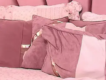 Stripchat Best live sex cam show of KylieMonnett