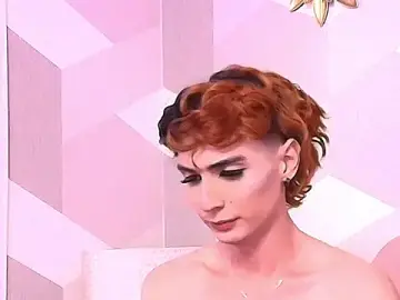 Stripchat Sex Cam of KylieMonnett