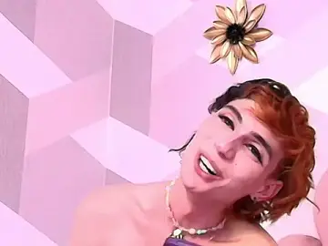 Stripchat Sex Cam of KylieMonnett