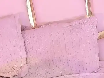 Stripchat Best live sex cam show of KylieMonnett