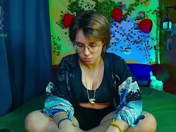 Stripchat Adult Webcam of TrickyKitsune