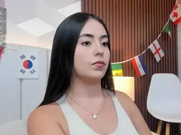 Stripchat Free Live Porn of Julietasantos__