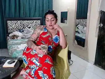 Stripchat Free Live Porn of Sashaferrari2000