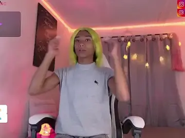 Stripchat Nude Webcam of alejo_cute