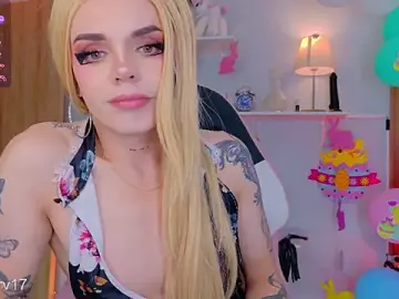 Stripchat Free Live Porn of Chris_parker27