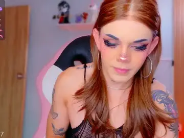 Stripchat Free Live Porn of Chris_parker27