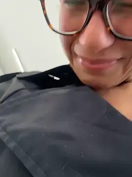 Stripchat Watch Live Sex Cams of ValeriEvan