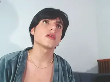 Stripchat Watch Live Sex Cams of ChristianM_18