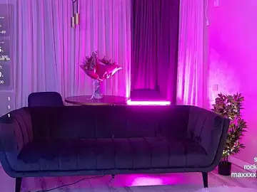 Stripchat Adult Webcam of CutiePie69__