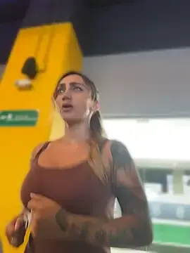 Stripchat Free Live Porn of Nina_velvet01