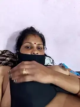 Stripchat Watch Live Sex Cams of Indian-couple2025