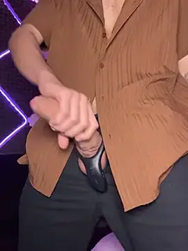 Stripchat Adult Video Chat of bigryann23