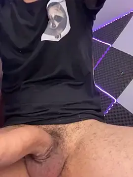 Stripchat Live Sex Cam of bigryann23