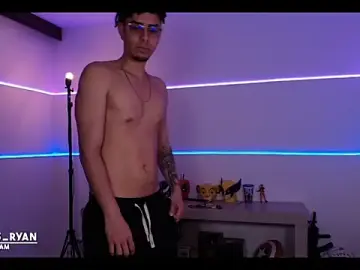 Stripchat Watch Live Sex Cams of bigryann23
