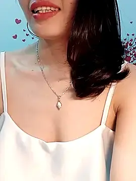 Stripchat Free Porn Cam of Hinna_x