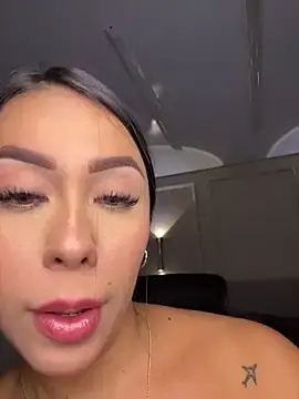 Stripchat Sex Cam of Miss_blue69