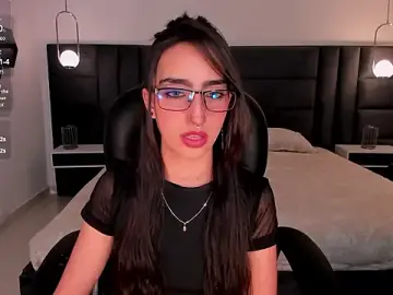 Stripchat Free Live Porn of LarisaSmirnov