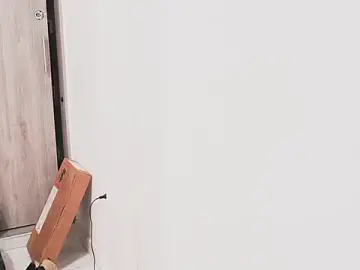 Stripchat Nude Webcam of bonyclyde2203