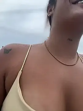 Stripchat Live Sex Cam of Kaily_Sweet16