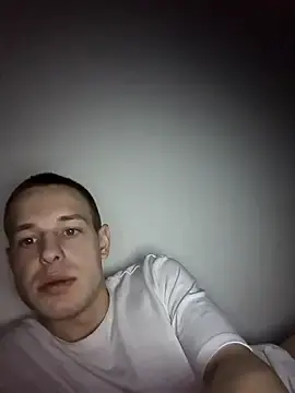 Stripchat Sex Cam of pretty_roman