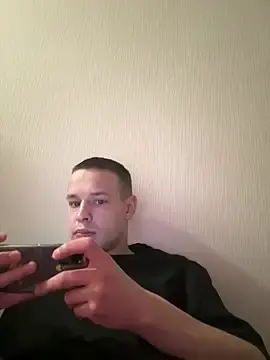 Stripchat Adult Webcams of pretty_roman