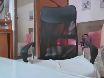 Stripchat Sex Cam of Miley_Baker