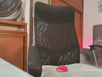 Stripchat Watch Live Sex Cams of Miley_Baker