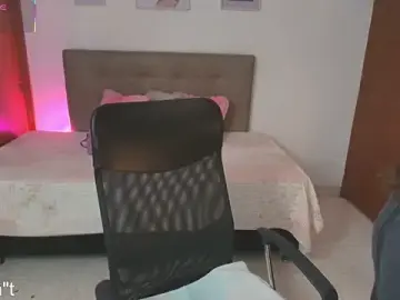 Stripchat Free Live Porn of Miley_Baker