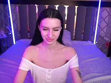 Stripchat Free Porn Cam of Snow_WhiteeeX