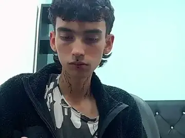 Stripchat Free Live Porn of ttimy_x_boy
