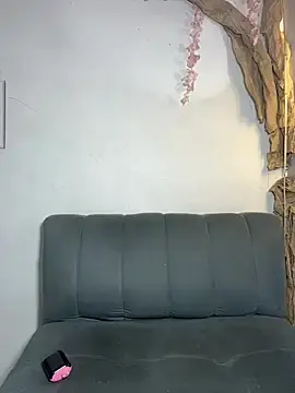 Stripchat Live Sex Cam of Kassy_dreadlocks