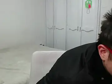 Stripchat Live Sex Cam of MathewCollin