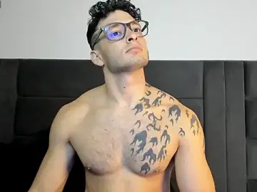 Stripchat Live Porn of alejandro__2