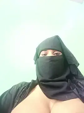 Stripchat Free Porn Cam of Aafreen_36