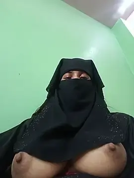 Stripchat Free Porn Cam of Aafreen_36