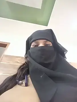 Stripchat Adult Webcam of Aafreen_36