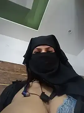 Stripchat Adult Webcam of Aafreen_36