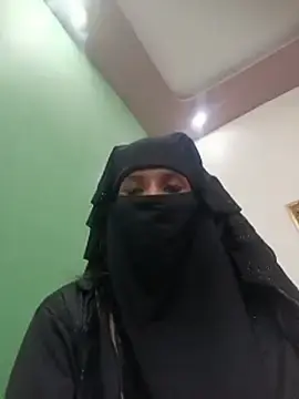 Stripchat Sex Cam of Aafreen_36