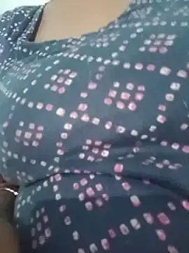 Stripchat Nude Webcam of Aafreen_36