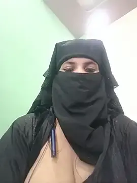 Stripchat Nude Webcam of Aafreen_36