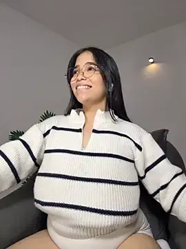 Stripchat Free Live Porn of tati_reyess