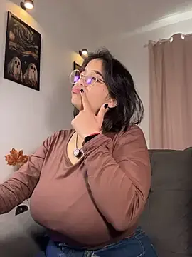 Stripchat Live Sex Cam of tati_reyess